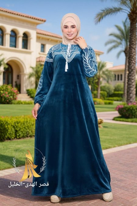 /عباءة نسائية شتوية