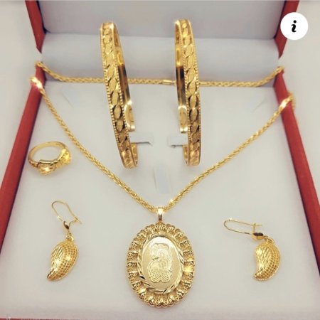طقم اونصه الملكي – طقم فاخر مطابق للذهب تماماً