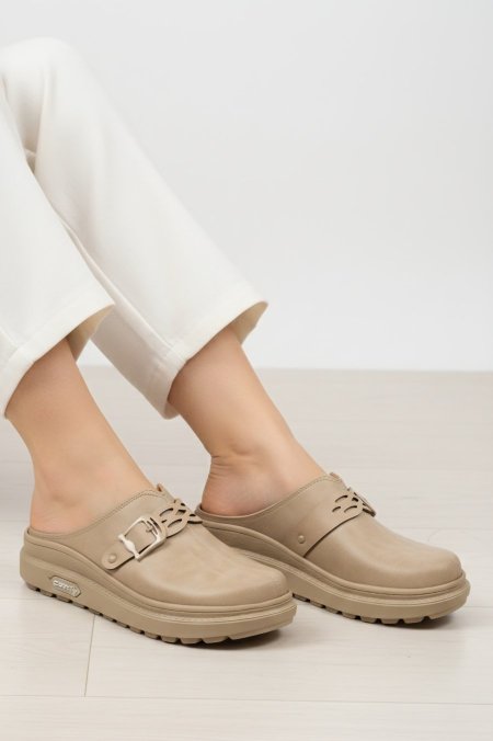 حذاء طبي مسكر ابزيم